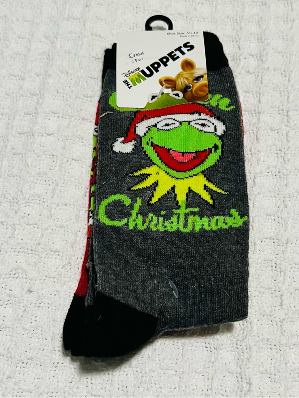 NWT Disney’s The Muppets “Green Christmas” Kermit Holiday Socks- 2 Pairs